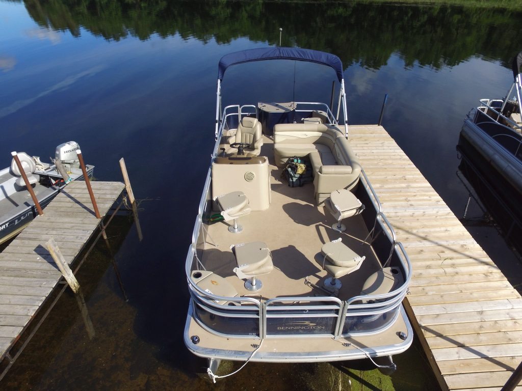 Marina & Boat Rentals Becker's Resort on Lake Winnie